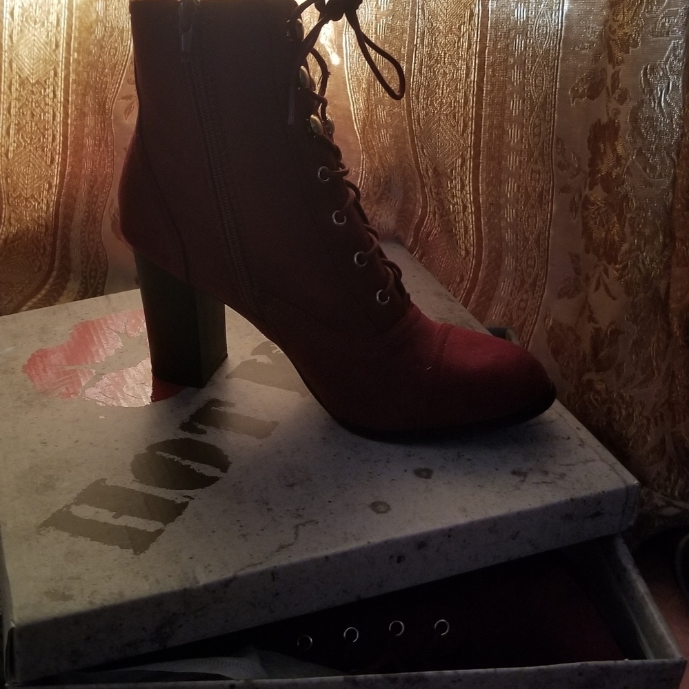 Red High heels shoes